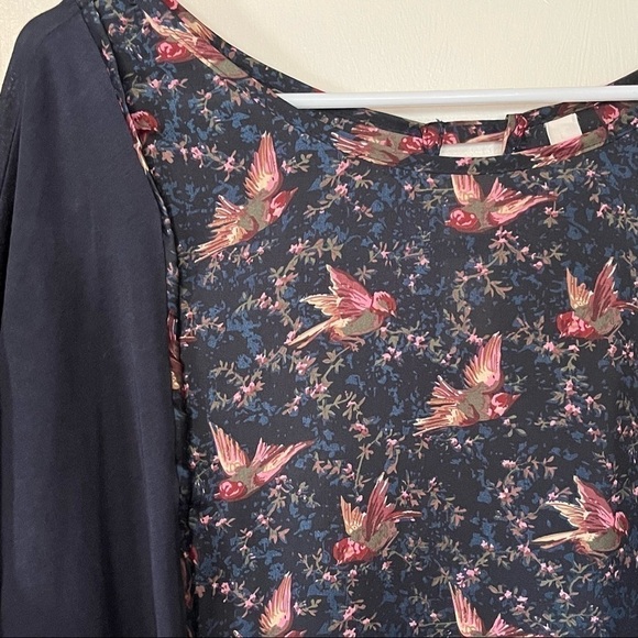 4 for $20 SALE Anthropologie Tiny Reeves Cuffed Sleeve Tee, Bird Motif, Size XS - Picture 11 of 12